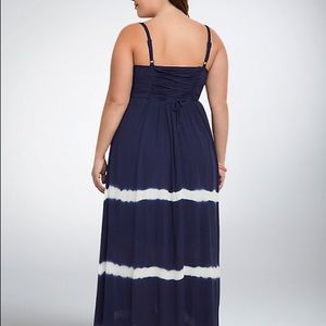 EUC Torrid tye dye maxi dress